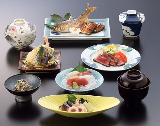 郷土料理 宮の杜について